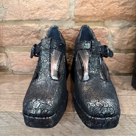 Circus by Sam Edelman Black and Silver Patterned Heels Kay Mary Jane - Picture 4 of 10